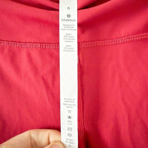 Lululemon High Waist Legging in Red - Size 6 - Picture 5 of 5
